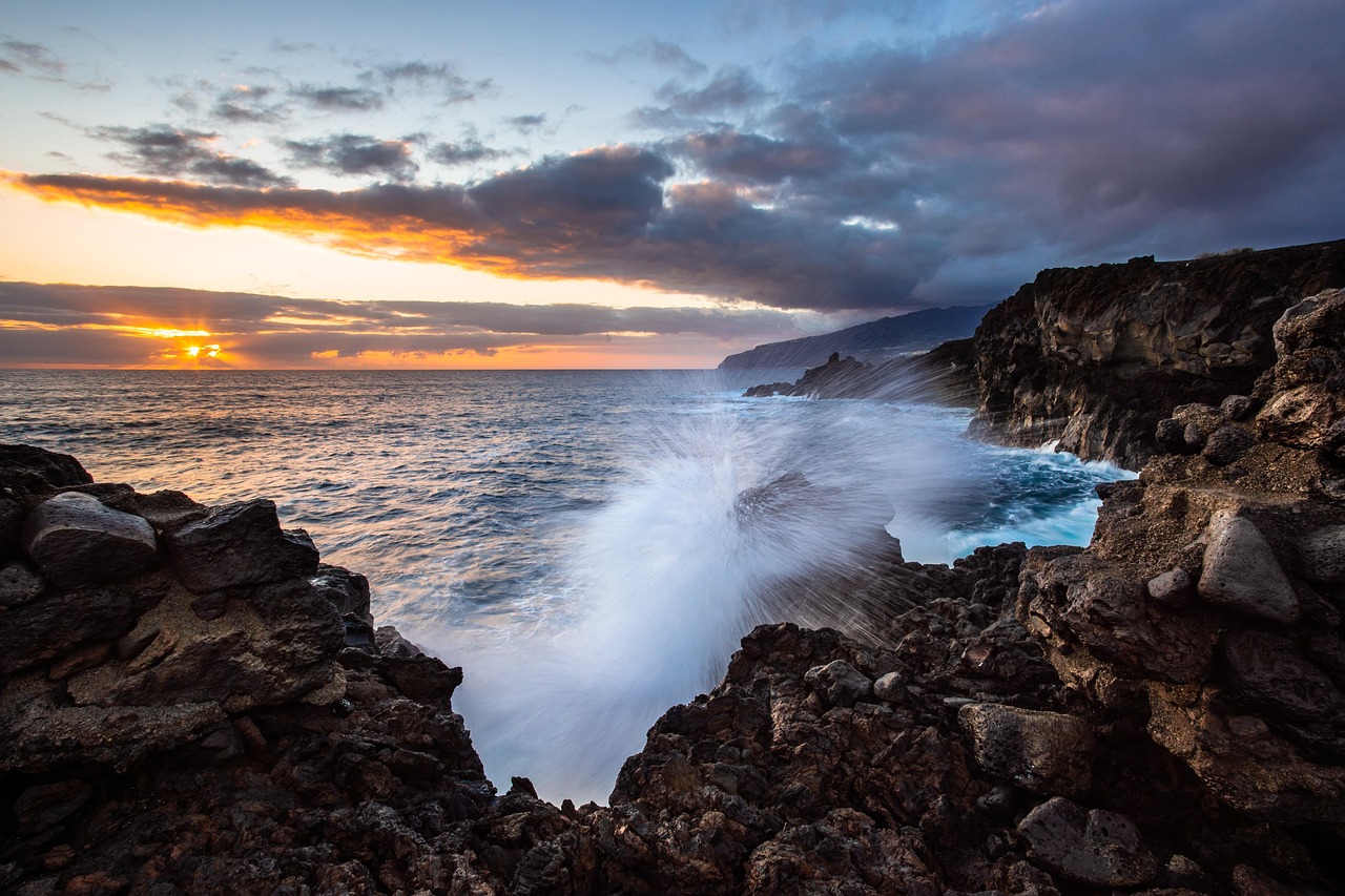 Surf, waves, sea — Maximize Your Rental Documentation with a Proper Receipt Template