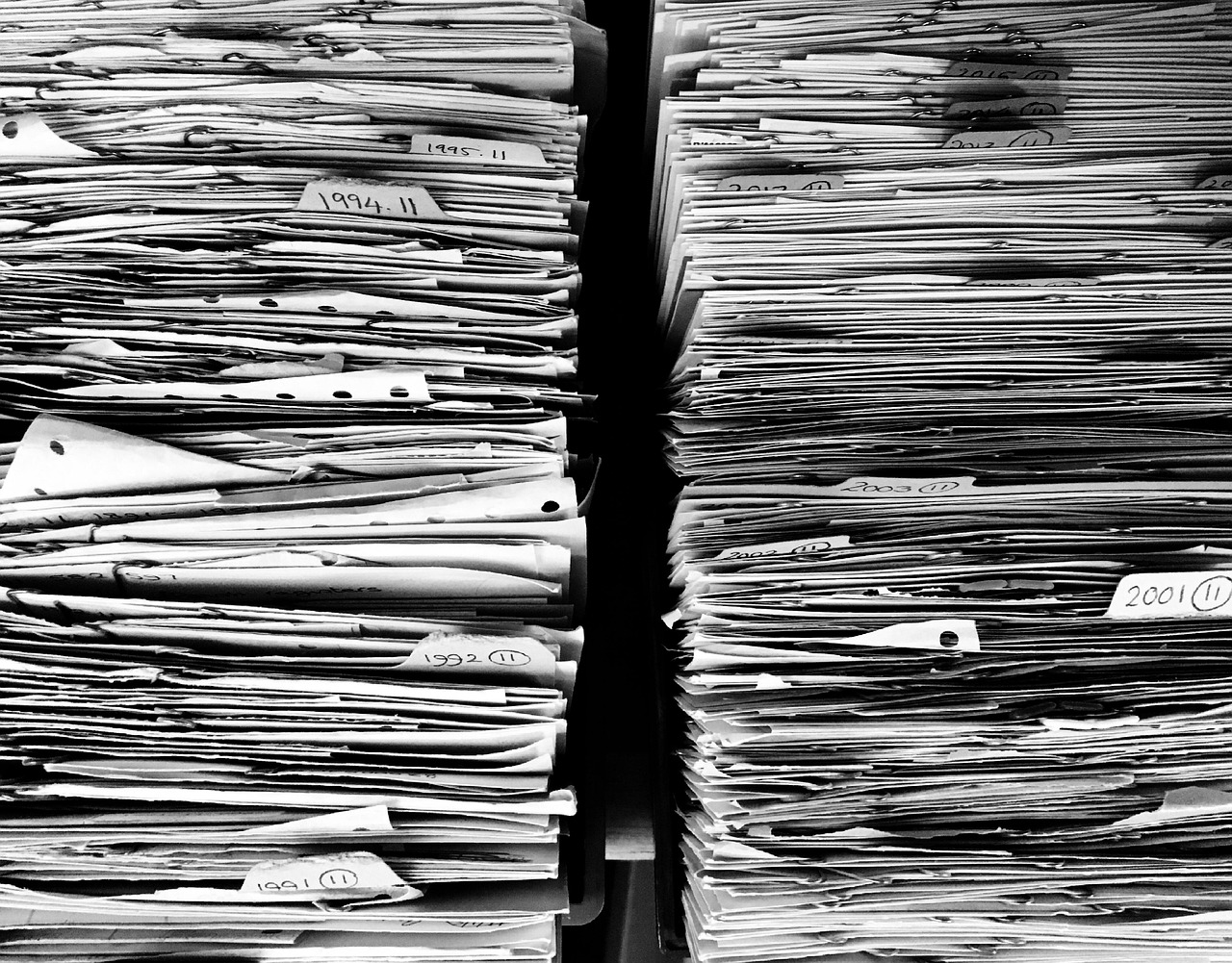 Files, paper, office — Unlocking the Potential of Discount Futures Trading